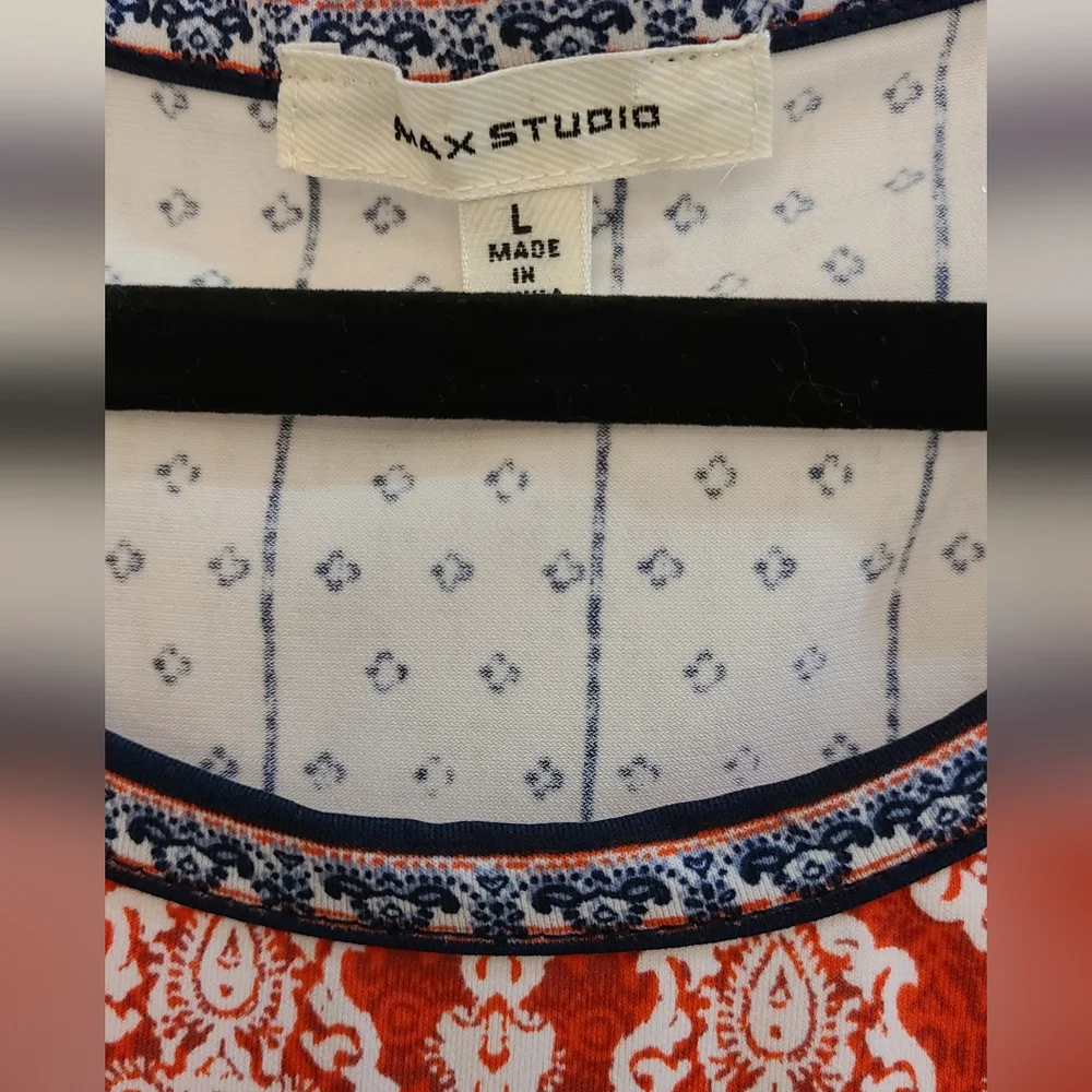 Sleeveless Red and Blue Patterned Dress - Picture 6 of 6